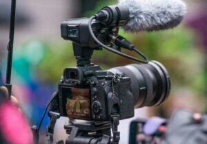 albert-stoynov-QEf3mq665qU-unsplash